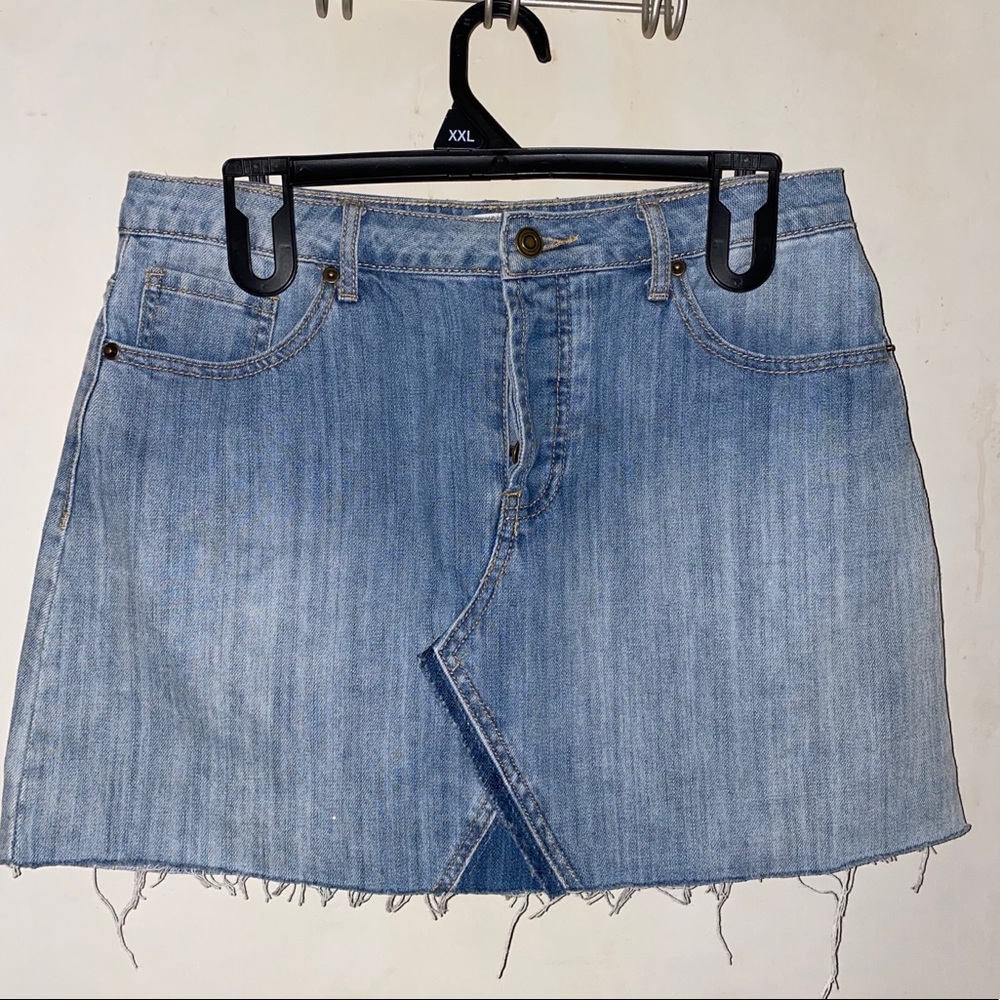 Contemporary jean mini skirt